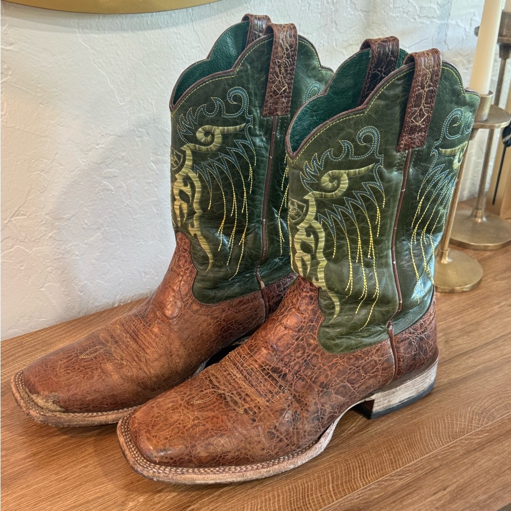 ARIAT MEN'S MESTENO ADOBE CLAY AND NEON GREEN COWBOY BOOTS
